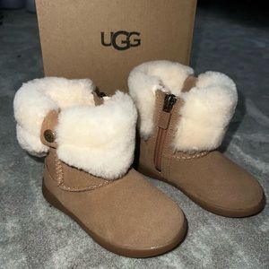 Baby girl LIKE NEW Ugg fur boots